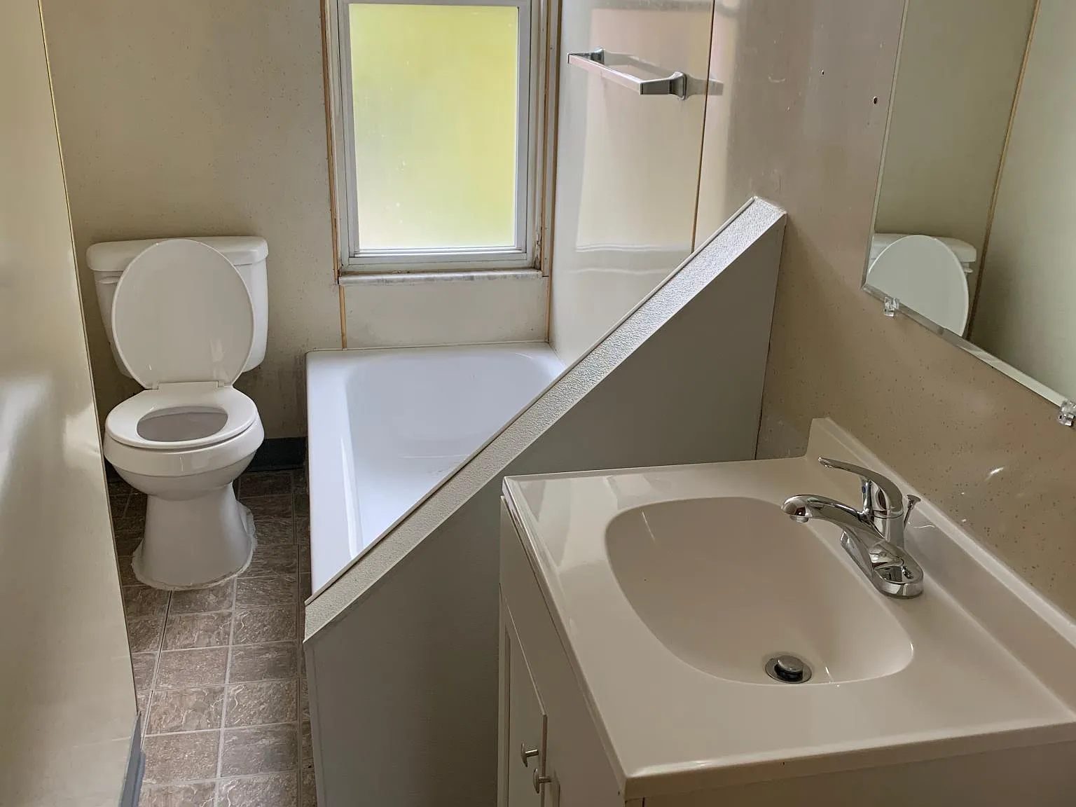2 bed, 1199 sqft, $850 — Photo 4