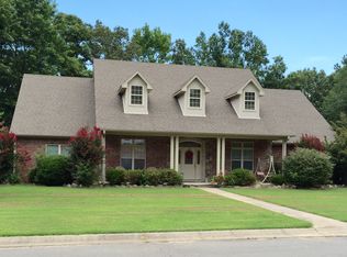 2 Country Ln, Morrilton, AR 72110