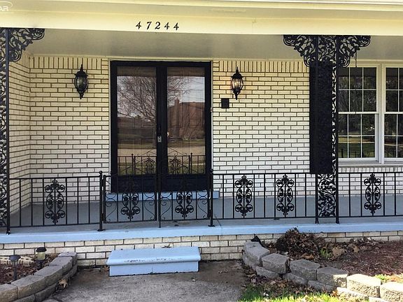 2nd image of 47244 Warwick Ct