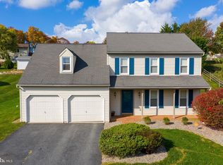 607 Kenyon Dr, Red Lion, PA 17356