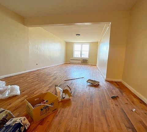 5th image of 1740 E 13th St #3