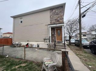 17 Winfield Ave #B, Staten Island, NY 10305