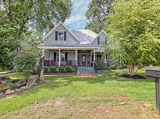 179 Sunshine Cir, Cornelia, GA 30531