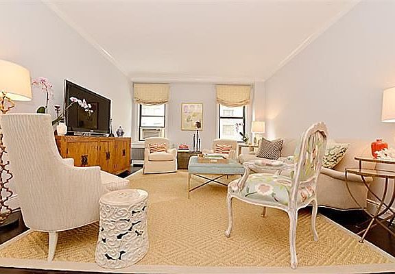 3rd image of 522 W End Ave APT 6A