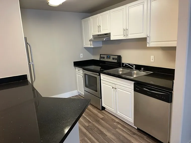 LC Park Place - MFR — Photo 12