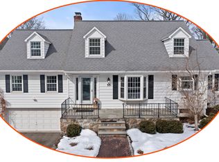 55 Knollcrest Rd, New Fairfield, CT 06812