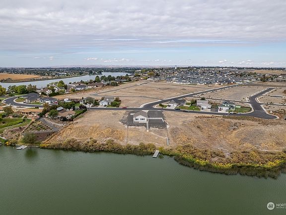 4th image of 198 N Crestview Drive