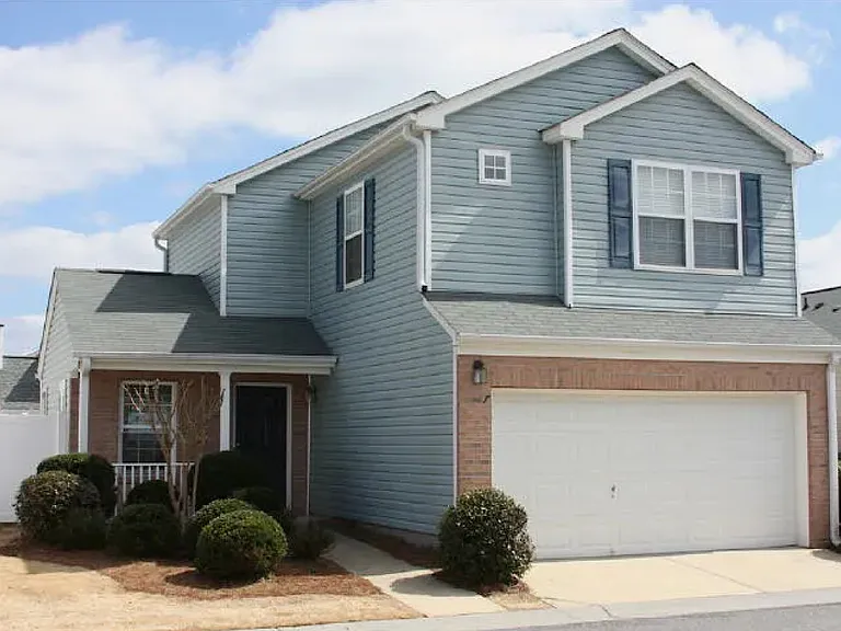 127 Swanee Ln — Photo 1