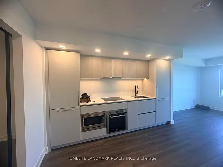609 Sherbourne St #2106 — Photo 2