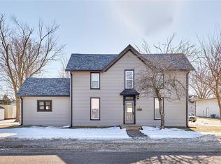 6 E Church St, Bowling Green, MO 63334