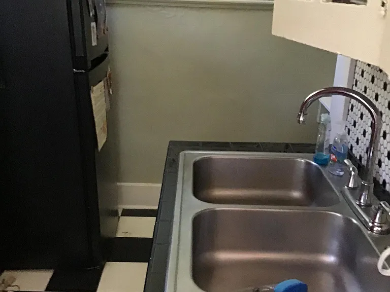 415 E Main St — Photo 6