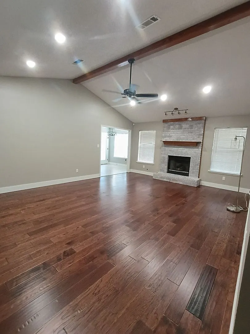 Three Bedroom/Two Bath Home — Photo 4