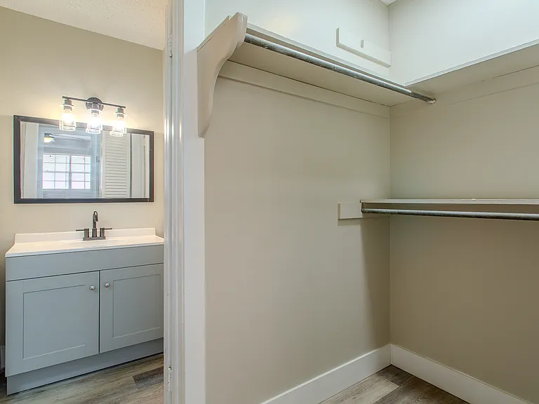621 S Hayes St #8 — Photo 14