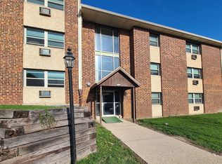 1444 S 70th St #113, Milwaukee, WI 53214