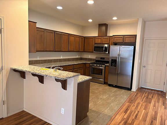 3rd image of 2630 NE 88th Pl
