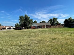 2606 NE 12th St, Moore, OK 73160