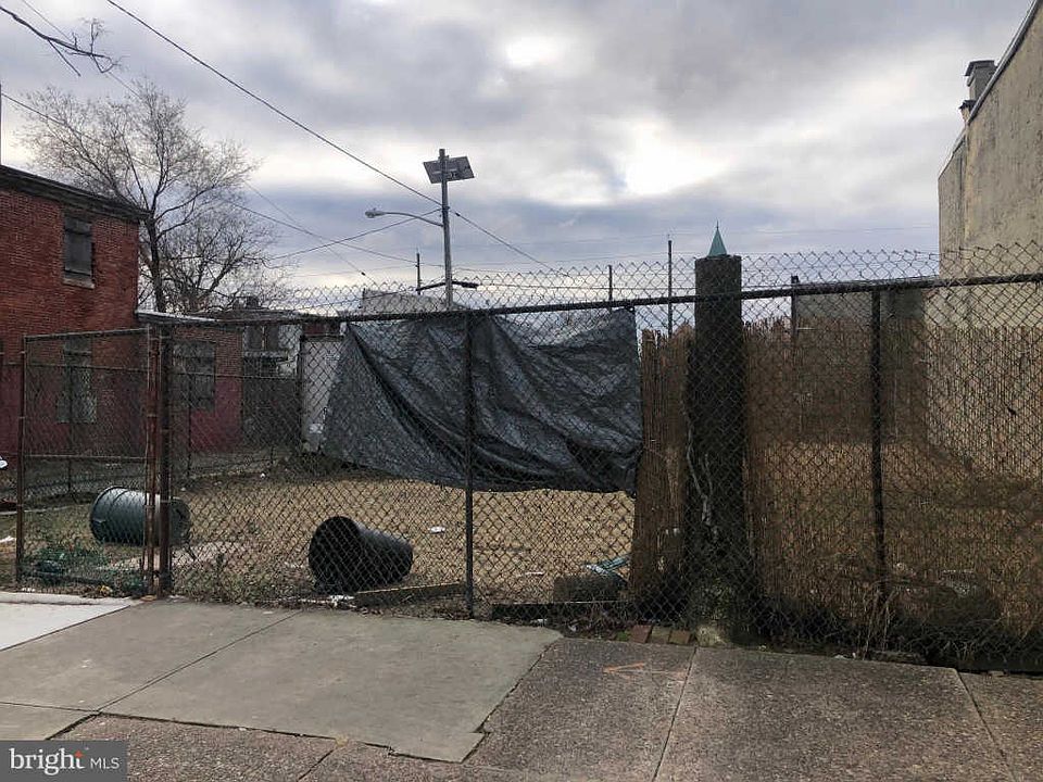 2nd image of 550 Line St