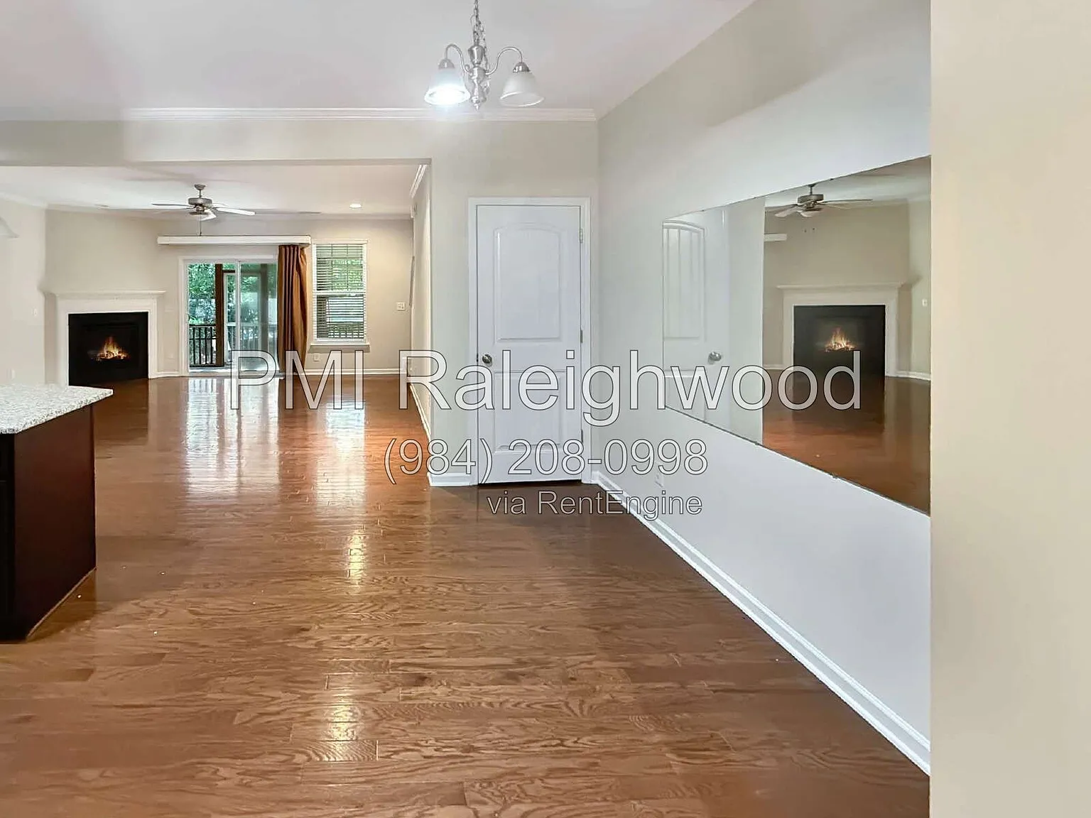 3 bed, 2.5 bath, 1855 sqft, $2,395 — Photo 3