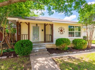 4412 Stadium Dr, Fort Worth, TX 76133