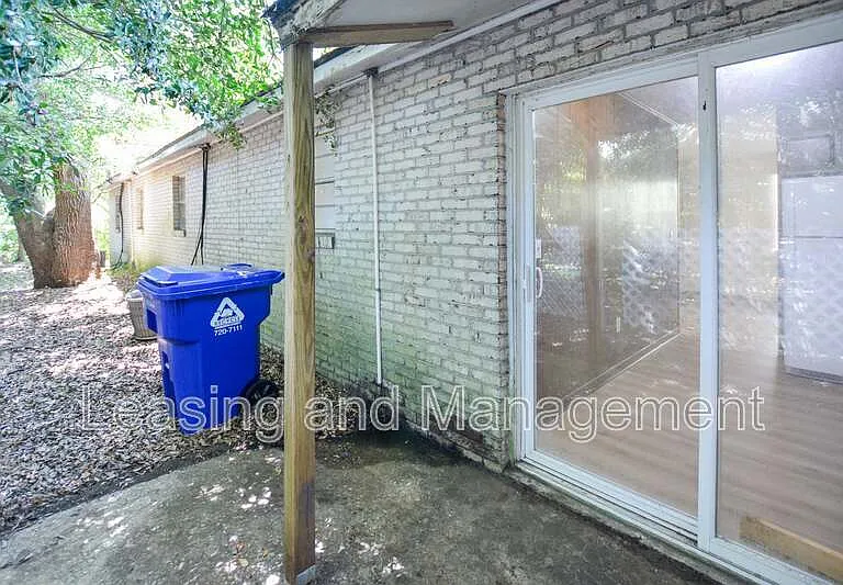 1611 Jessamine Rd #1C — Photo 11