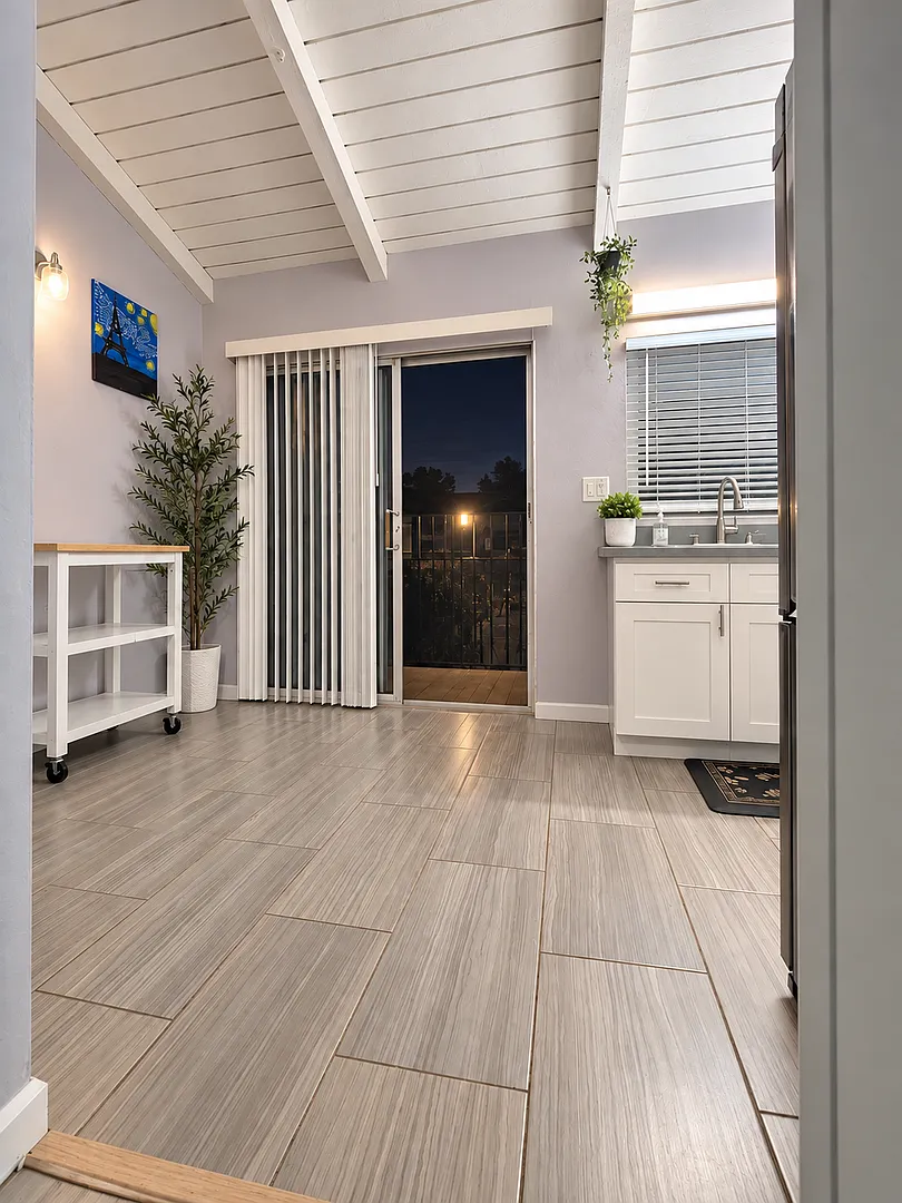 Beautiful 2-Bedroom/2 Bath Gated Condo for Rent in Santa Ana — Photo 3