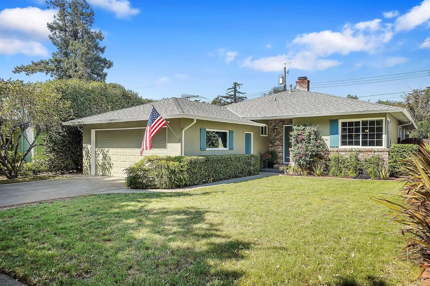 1848 49th St photo 1