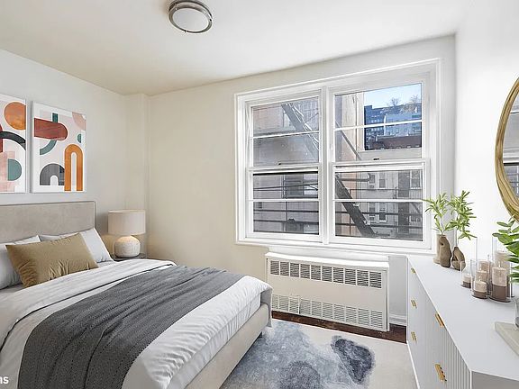 3rd image of 320 E 35th St APT 4A