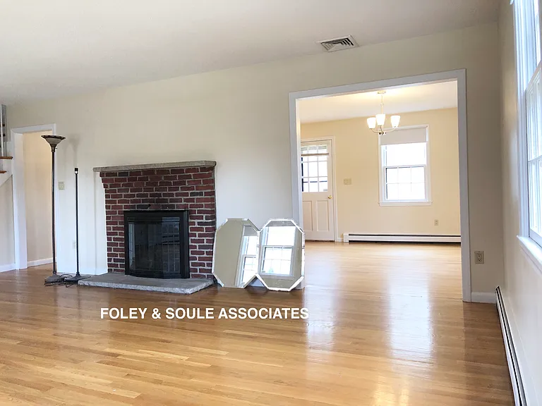 7 Oak St #5 — Photo 11