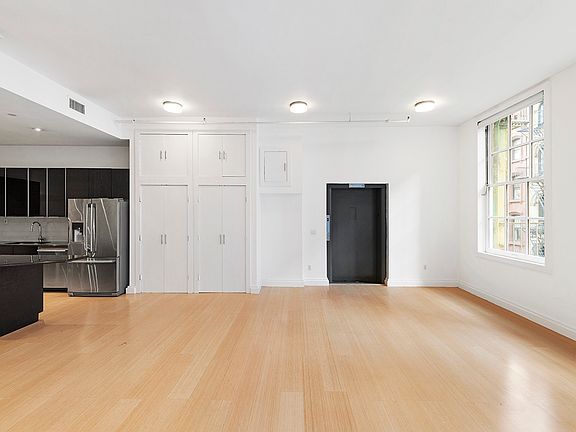 3rd image of 47 Walker St #3