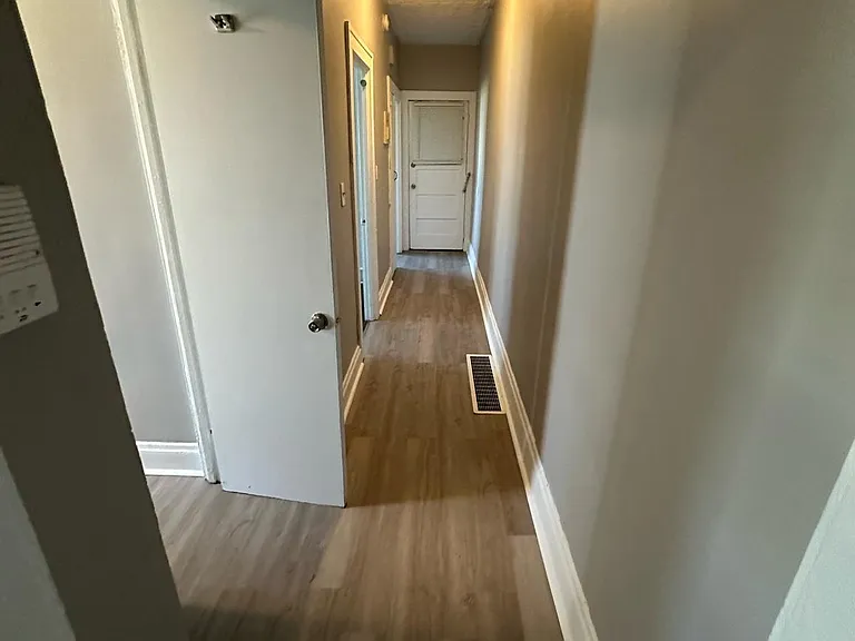12911 Brackland Ave #4 — Photo 5
