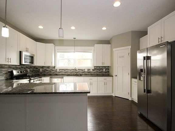 4th image of 2700 Dorman Ave