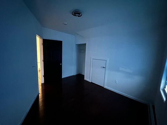 5th image of 460 E 26th St Floor 3