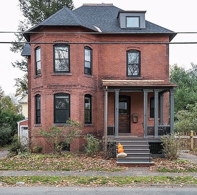1st image of 65 Kensington Ave