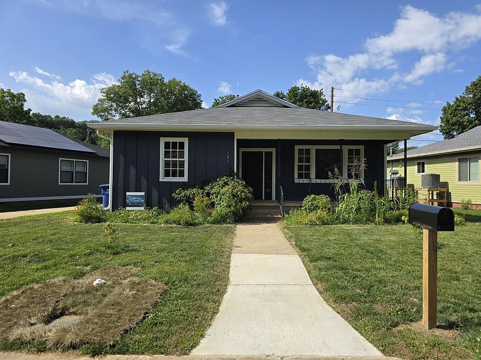 1st image of 141 Edwards Ave