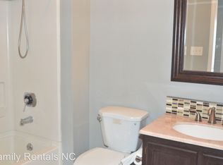 6012 Waldos Beach Rd, Fayetteville, NC 28306