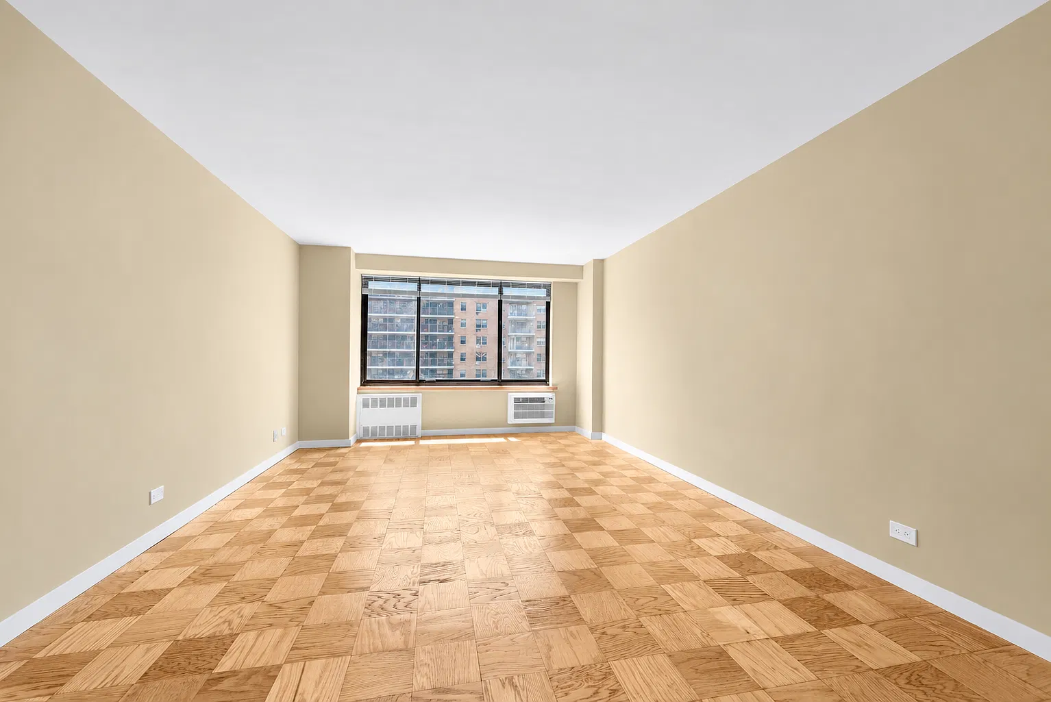382 Central Park West — Photo 2