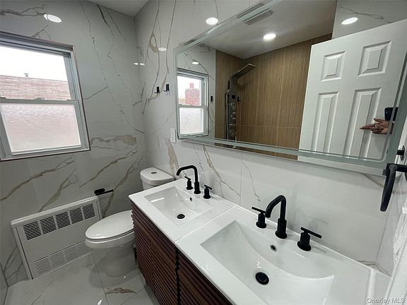 3rd image of 149-44 20th Avenue