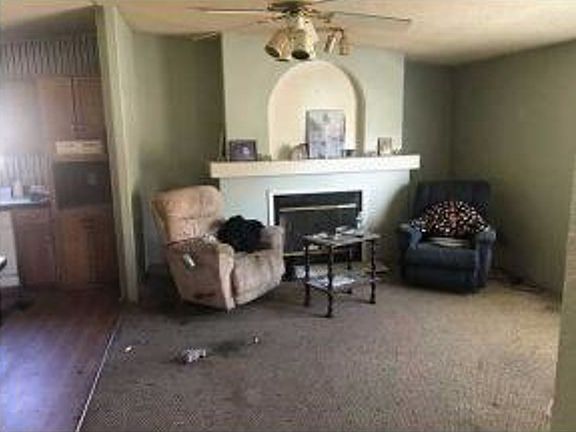 Additional Living Room