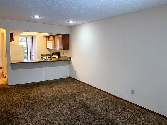 5th image of 5852 Aqua Bay Dr