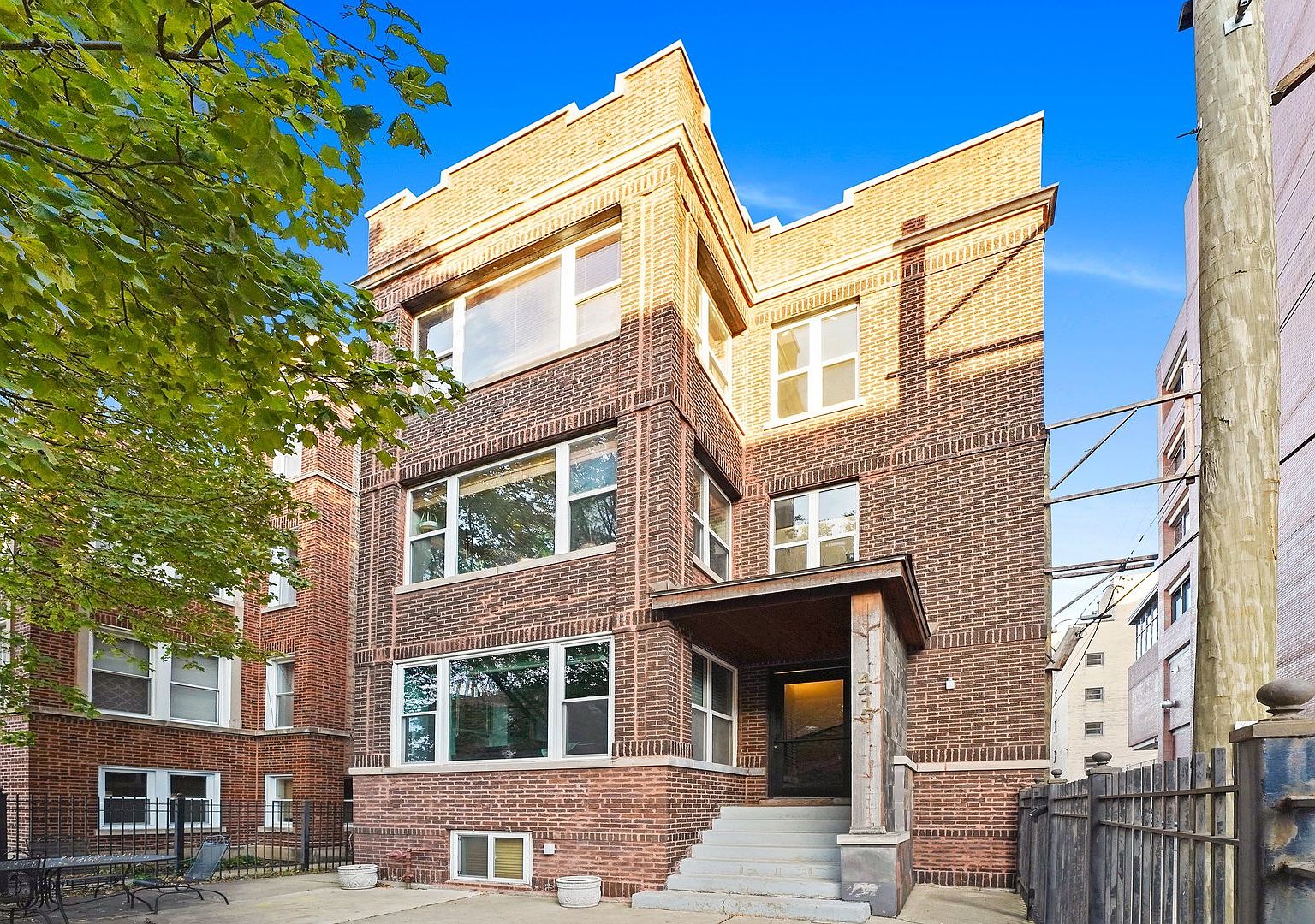 4415 N Rockwell St APT 1R, Chicago, IL 60625 | Zillow