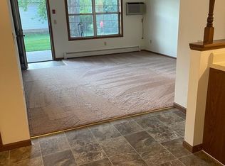 410 S River Rd #17814946, West Bend, WI 53095