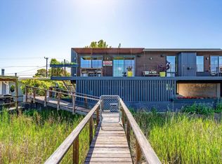 1364 Milton Rd, Napa, CA 94559