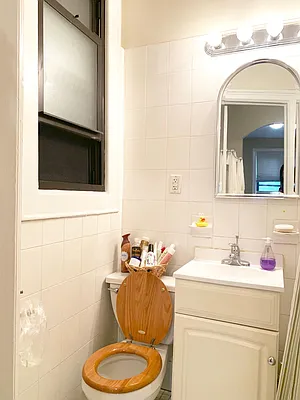 Rented by Compass | media 23