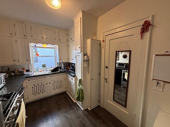 5th image of 2158 Randolph Ave #1