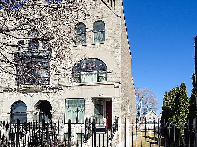 1st image of 4471 S Lake Park Ave