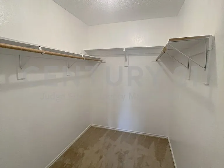 1616 Logan Dr — Photo 22