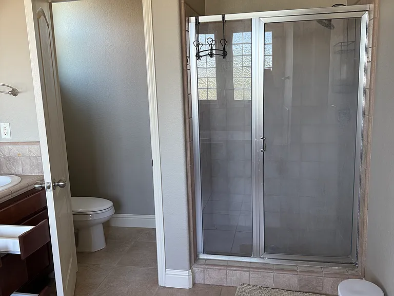 5898 N Shiraz Ave — Photo 12