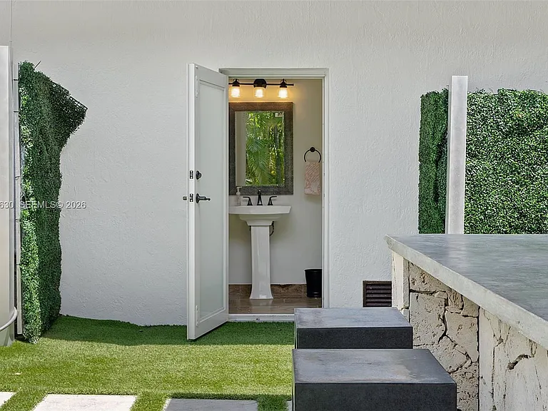 8745 SW 182nd Ter — Photo 52