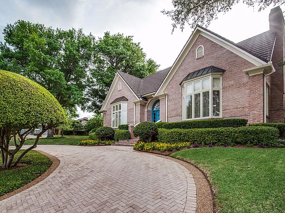 2nd image of 3805 Fox Glen Dr