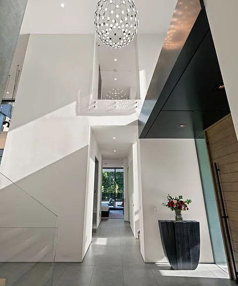 1140 Summit Dr — Photo 25